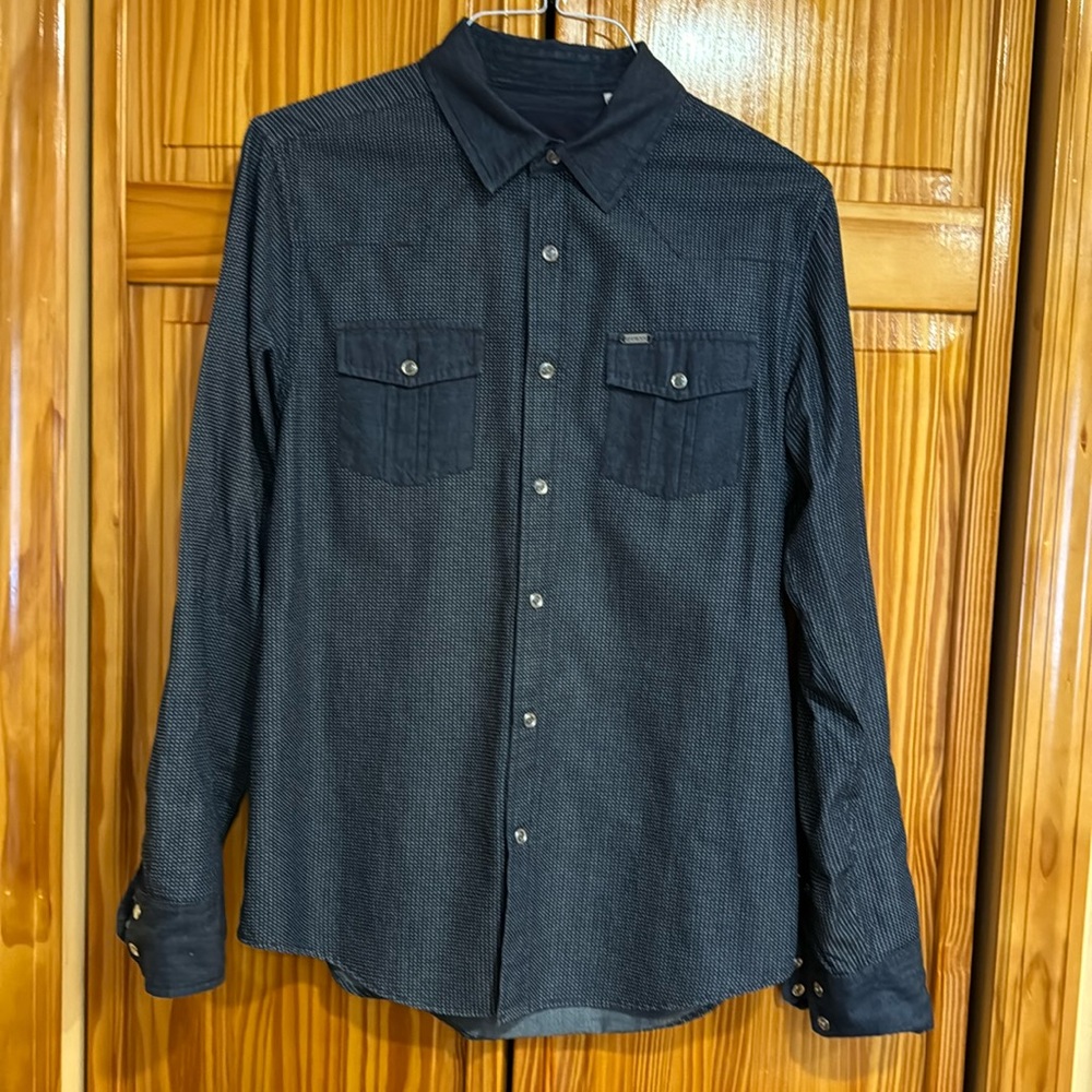 Men’s Guess Shirt Medium